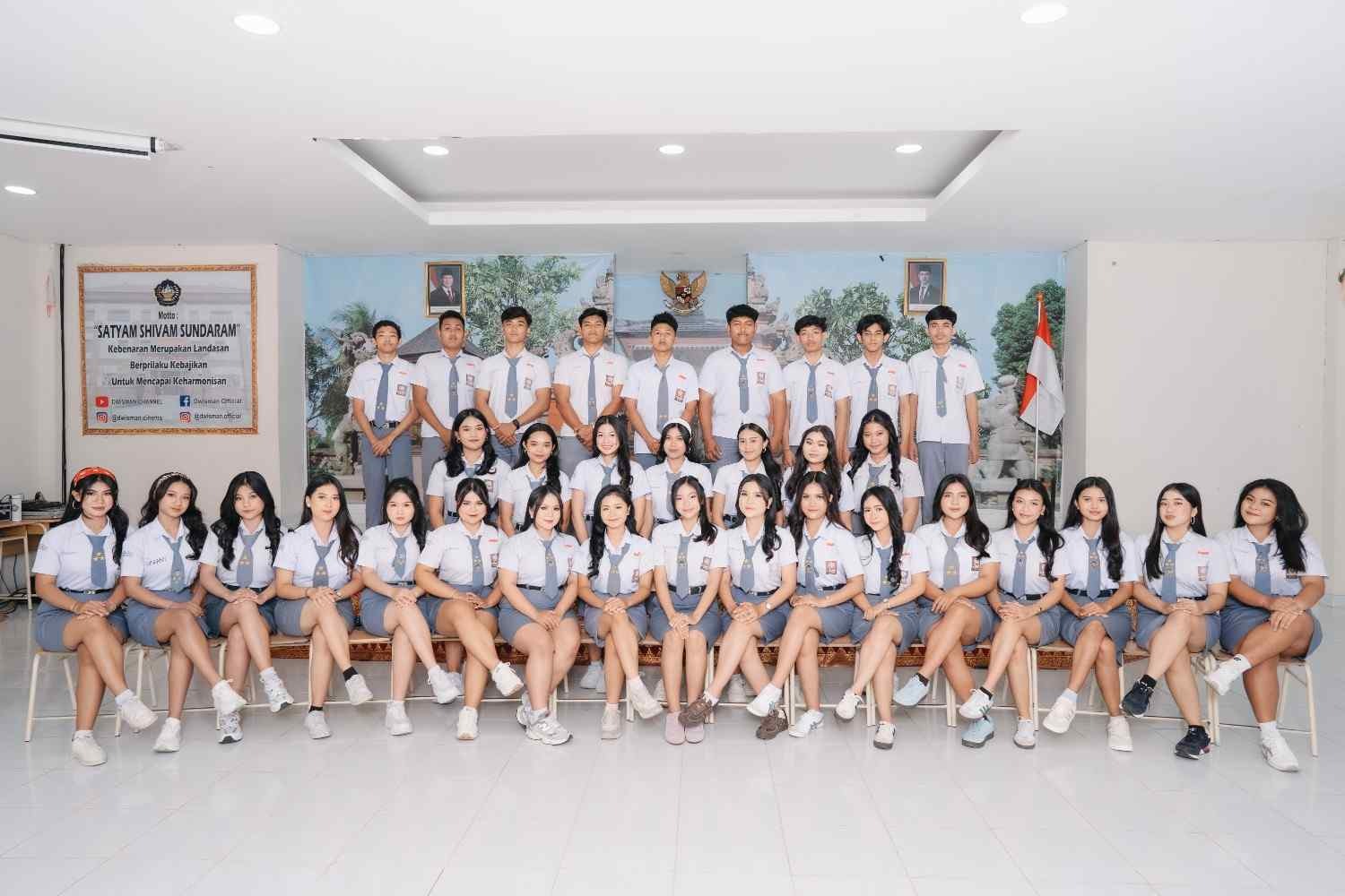Foto Bersama Kelas XII H Lulusan 2026